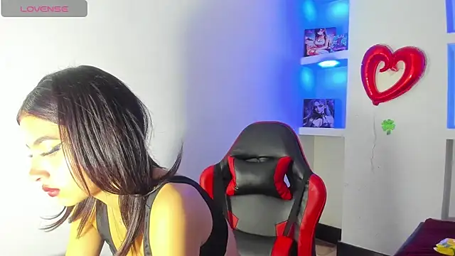 Chat XXX en directo de honeyluxe_