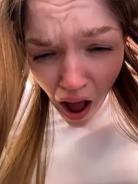 StreetSquirtのライブXXXチャット