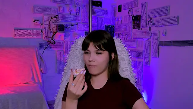 Chat +18 de EvaThopson ao vivo