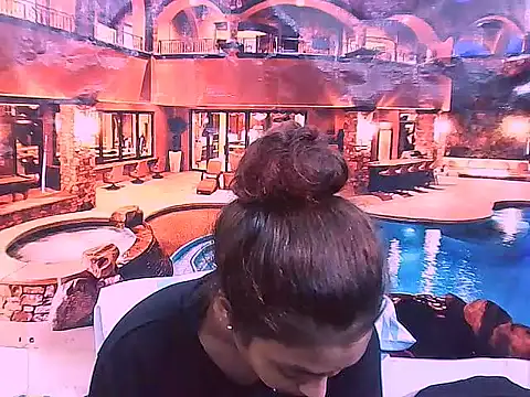 Czat XXX na żywo – IndianSexyButt