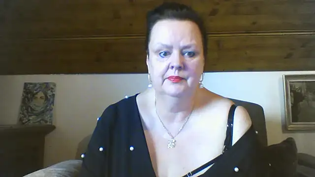 TiffanyMature – Naživo XXX chat