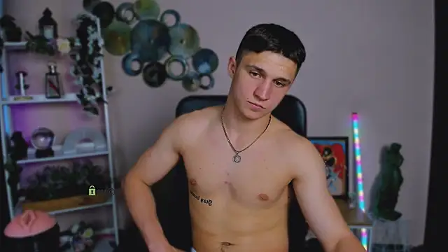 emmanuel_shine live XXX chat