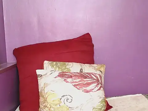 indianicon23 即時 XXX 聊天