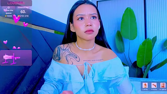 Pokazy przed kamerką – Mia_Tin