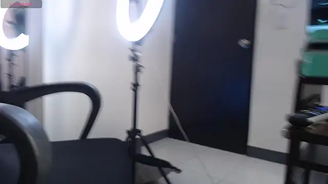 Chat XXX ao vivo de Luna_Noire1