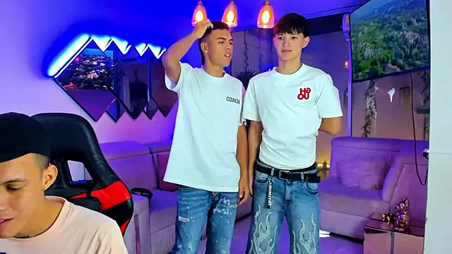 Houseofwarrios' Webcam Show