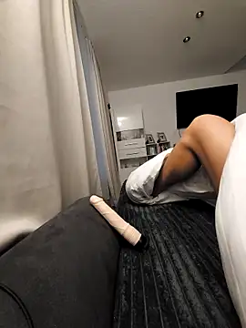 SexyJulia21: онлайн-секс-чат