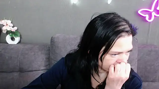 XXX chat uživo modela LauraFinn