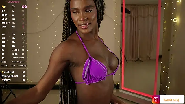 LuanaRisque Webcam-Show