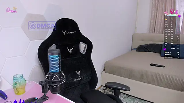 Chat +18 de SkyqueenI ao vivo