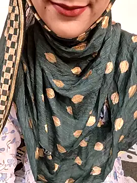 Chat +18 de Indian-Aleena ao vivo