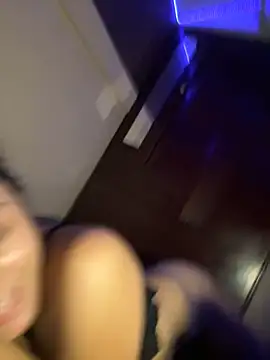 Czat XXX na żywo – Kiee_19