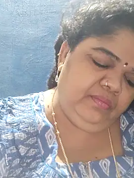 tamilthanushri's Live XXX Chat