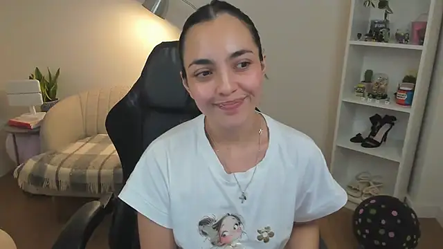 _BellaEvans_: απευθείας συνομιλία ΧΧΧ