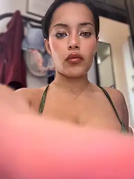 Risky_Workouts Chat XXX in diretta