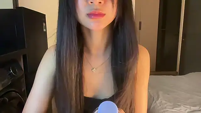 Show de Mimi_love01 na webcam