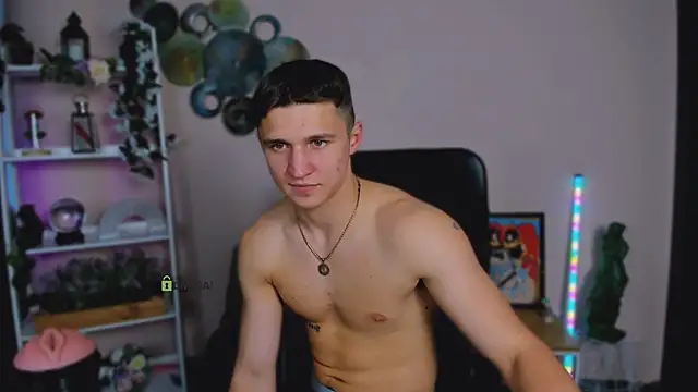 emmanuel_shine: онлайн-секс-чат