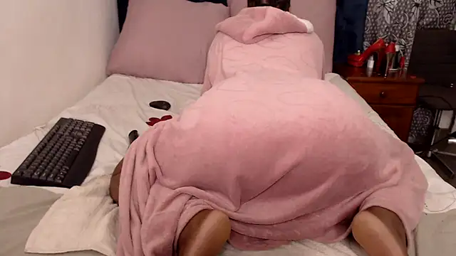 Chat +18 de BootyCallEver ao vivo