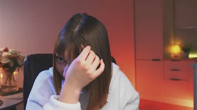 Chat +18 de Leyla_crsh ao vivo