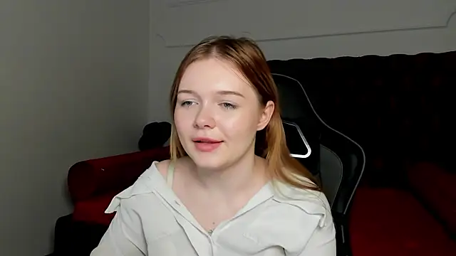 Chat +18 de ElinaVale ao vivo