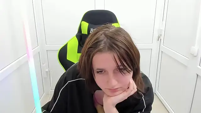 Chat +18 de GoldenKiss ao vivo