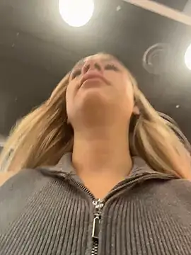 Chat +18 de SashaCatt ao vivo