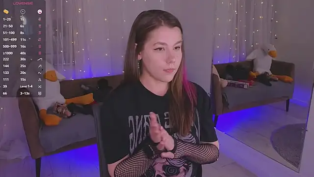 Chat +18 de Mira_Falls ao vivo