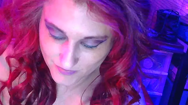 BusyB1983 – Live XXX-chat