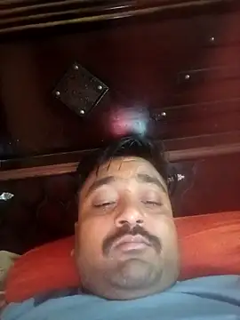 Raju_fuckerr 网络视讯表演