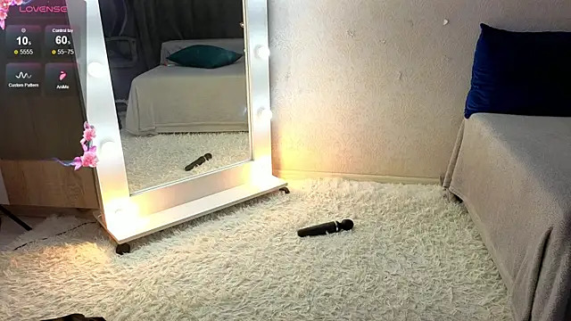 SugarNyaan Live XXX chat