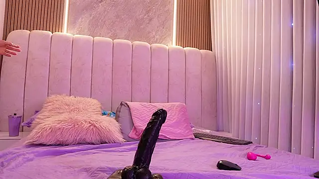 Chatroom XXX en direct de emyli_sw_