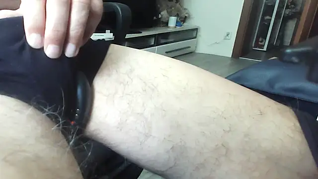 schwanzi_bear Pertunjukan Webcam