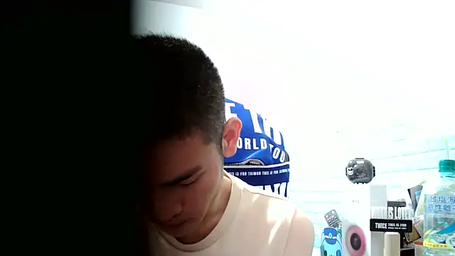 thisisbook_223: διαδικτυακό σόου στην κάμερα