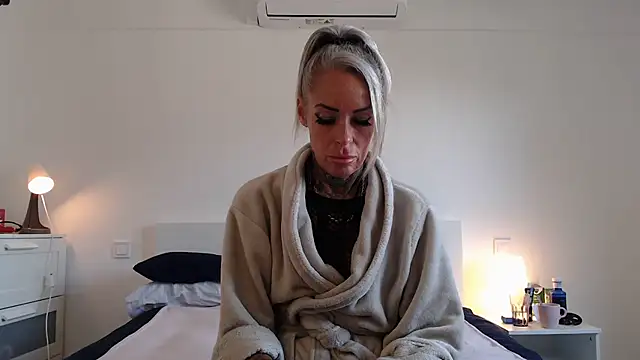 Show de Sophie-Logan-Ink na webcam