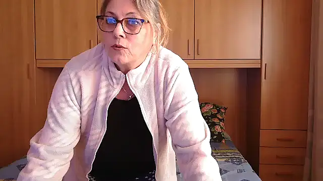 pussy_boom4u's Live XXX Chat