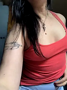 KikiXRedのライブXXXチャット