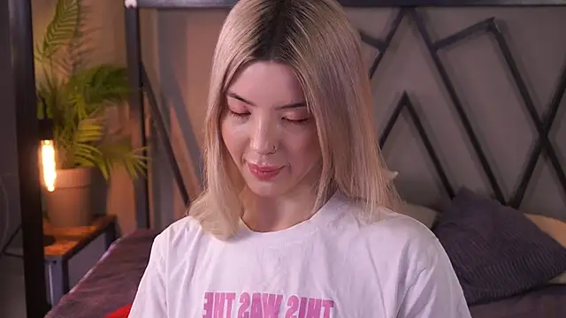 LindaThacker Chat XXX live