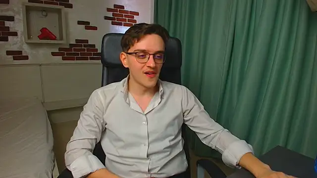 FelixStarkk 网络视讯表演