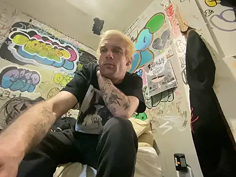 gothboiplzty – webcam-show