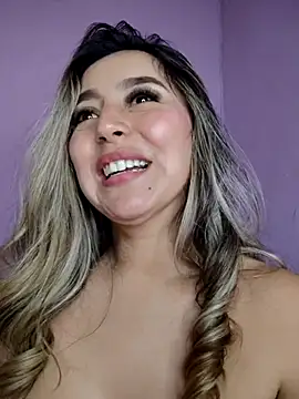 CelesteBlaze_ Show in webcam