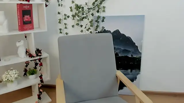 MyrlYosko Chat XXX live