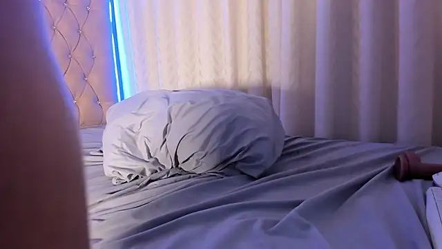 Maddyluxe: вебкам-шоу