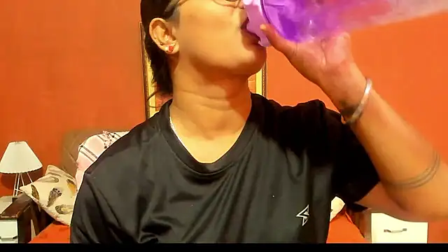 Chat XXX en directo de Jasmine_Jaey1