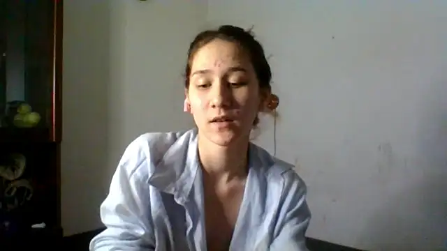 NickiKisingerのライブXXXチャット