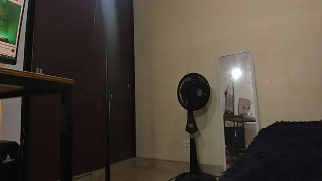 Gold_PleasureeのライブXXXチャット