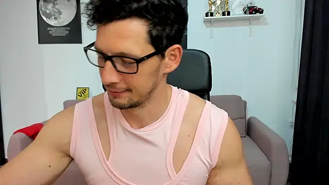 BrutusK08's Webcam Show