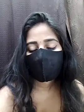 Pokazy przed kamerką – Lalisa_sexy