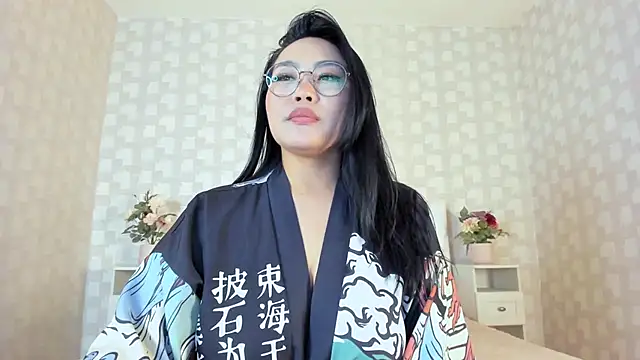 NatsumiHun's Live XXX Chat