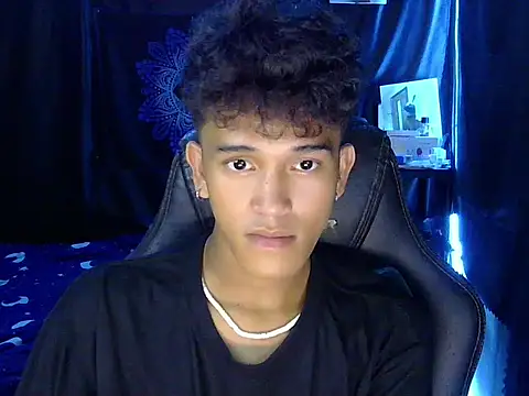 hugekenbigcock Pertunjukan Webcam