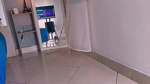 Emily_Castillo_1のライブXXXチャット